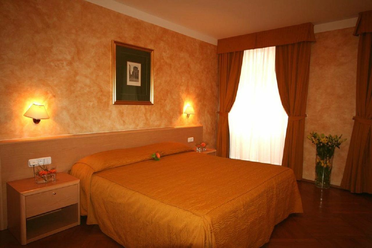 Hotel Roma Praga Cameră foto